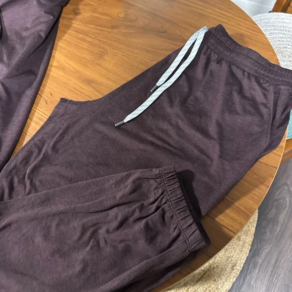 Kirkland Maroon Zip Hoodie and Matching Pants - Picture 6 of 6